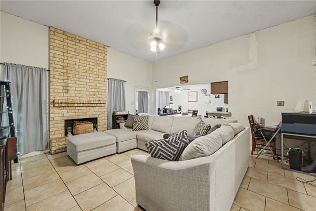 3317 Cresthill Dr, Corpus Christi, TX 78415