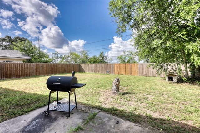 3317 Cresthill Dr, Corpus Christi, TX 78415