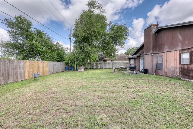 3317 Cresthill Dr, Corpus Christi, TX 78415