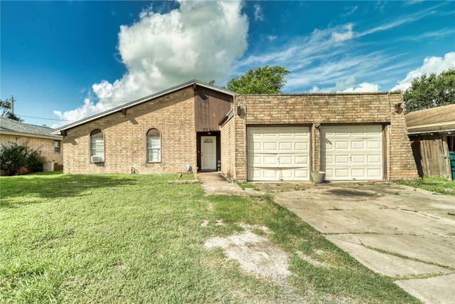 3317 Cresthill Dr, Corpus Christi, TX 78415