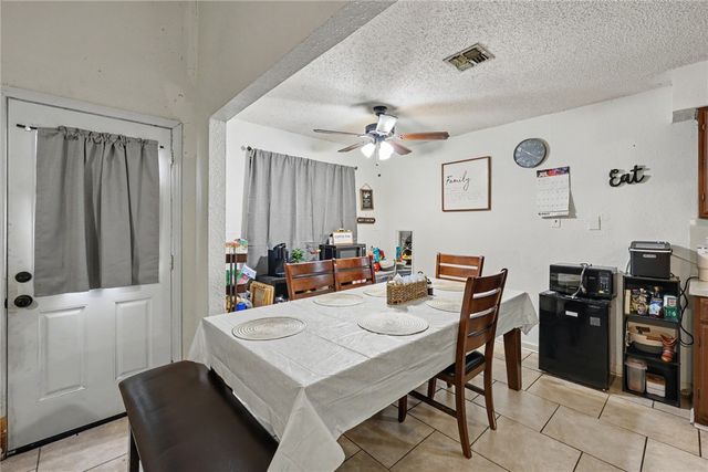 3317 Cresthill Dr, Corpus Christi, TX 78415