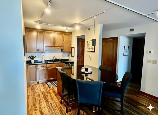 66 9th Street E 1913, Saint Paul, MN 55101