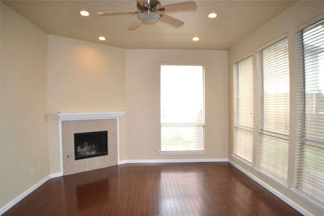 1013 Clear Creek Drive, Mesquite, TX 75181