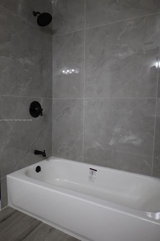 5240 NW 102nd Ct 5240, Doral, FL 33178