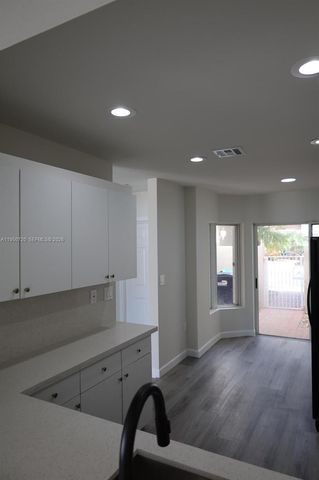 5240 NW 102nd Ct 5240, Doral, FL 33178