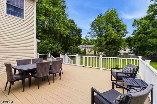 46 Circle Rd, Florham Park Boro, NJ 07932