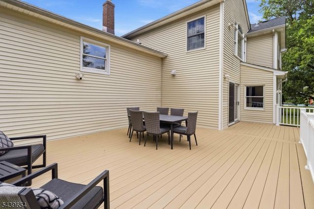 46 Circle Rd, Florham Park Boro, NJ 07932