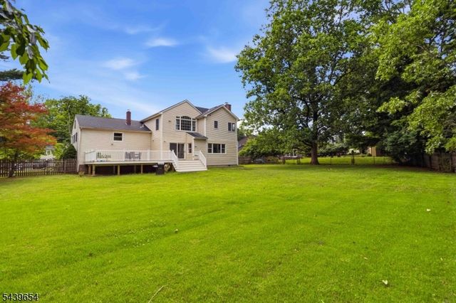 46 Circle Rd, Florham Park Boro, NJ 07932