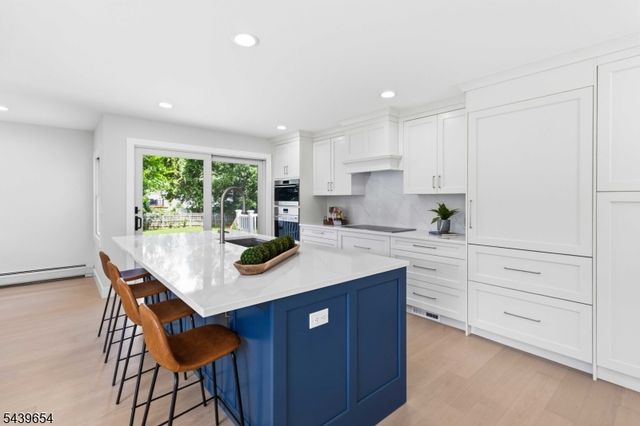 46 Circle Rd, Florham Park Boro, NJ 07932