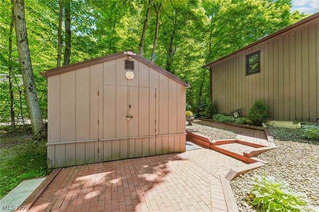 865 Old Spring Road, Copley, OH 44321