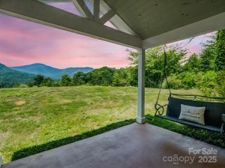 198 Sugarbush Point, Lake Lure, NC 28746