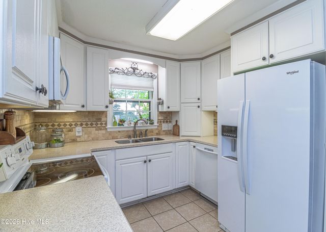 1209 W Highland Avenue, Kinston, NC 28501