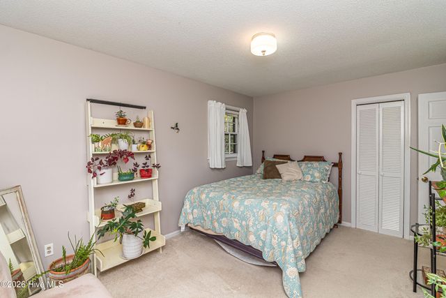 1209 W Highland Avenue, Kinston, NC 28501