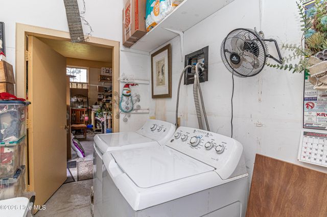 1209 W Highland Avenue, Kinston, NC 28501