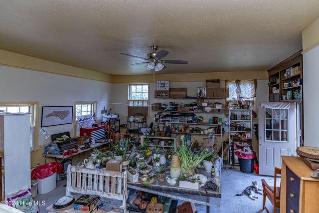 1209 W Highland Avenue, Kinston, NC 28501
