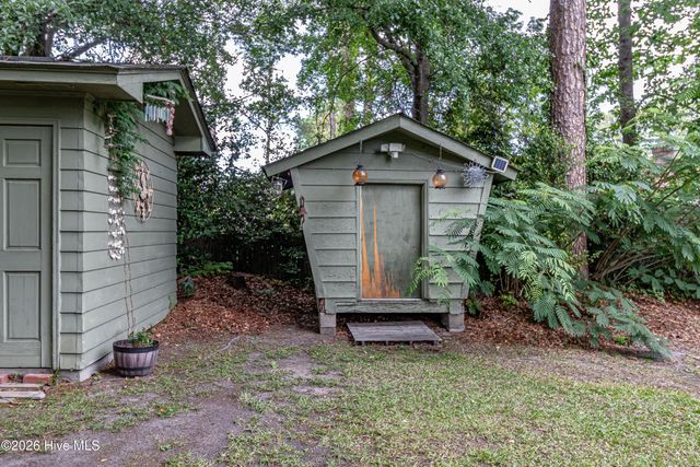1209 W Highland Avenue, Kinston, NC 28501