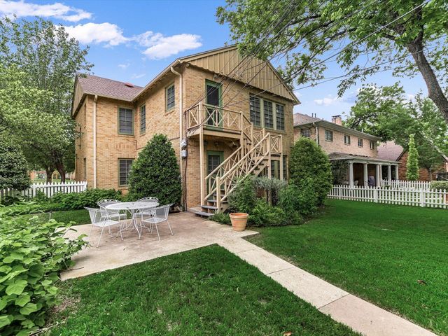 501 Carolyn Ave, Austin, TX 78705