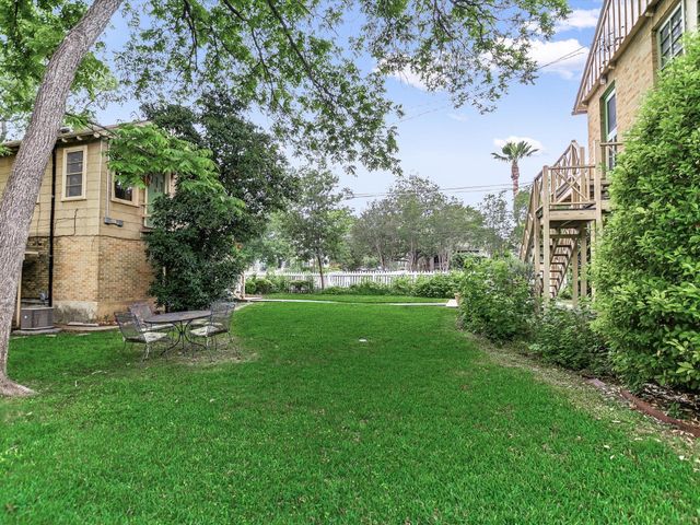 501 Carolyn Ave, Austin, TX 78705