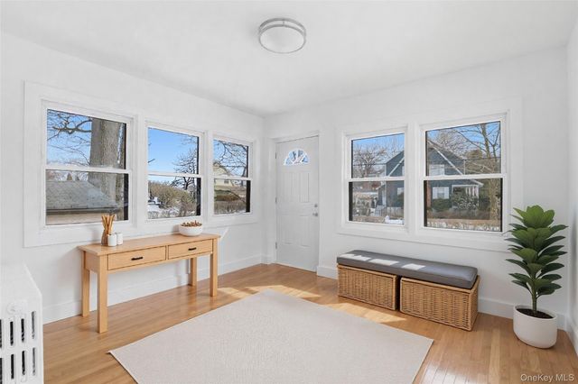 25 Midland Avenue, White Plains, NY 10606