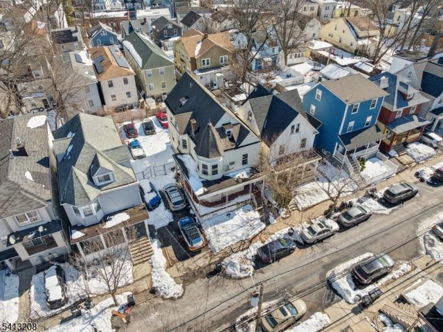 194 Smith St, Newark City, NJ 07106