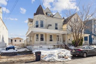 194 Smith St, Newark City, NJ 07106