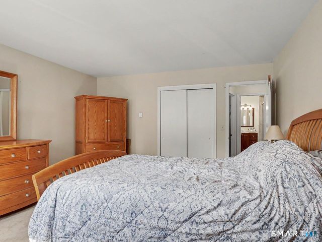 16 Donna Drive 1, Norwalk, CT 06854