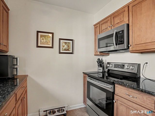16 Donna Drive 1, Norwalk, CT 06854