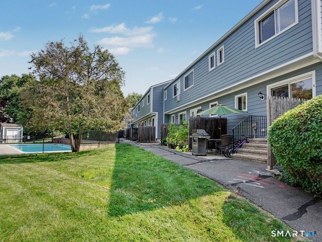 16 Donna Drive 1, Norwalk, CT 06854