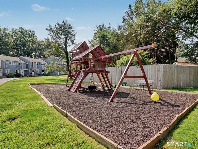 16 Donna Drive 1, Norwalk, CT 06854