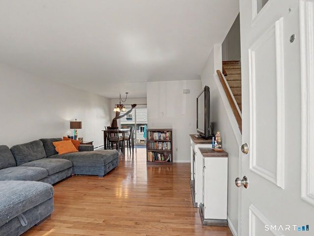 16 Donna Drive 1, Norwalk, CT 06854