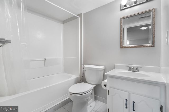 20915 CHIPPOAKS FOREST CIR, Sterling, VA 20165
