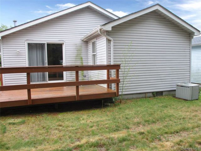 5131 Village Circle E, Manorville, NY 11949