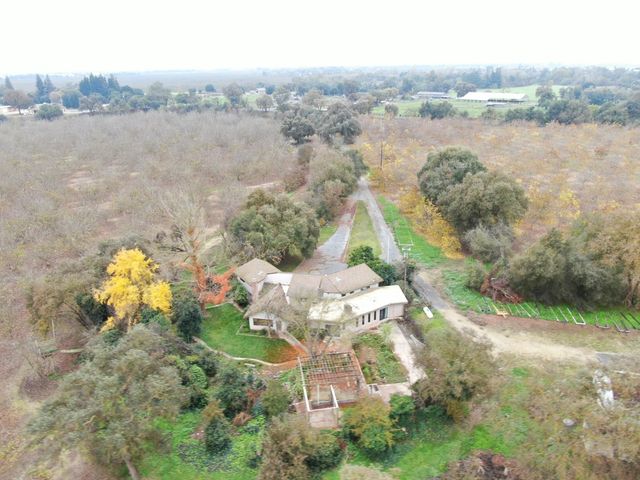 20800 Eliott Rd, Lockeford, CA 95237