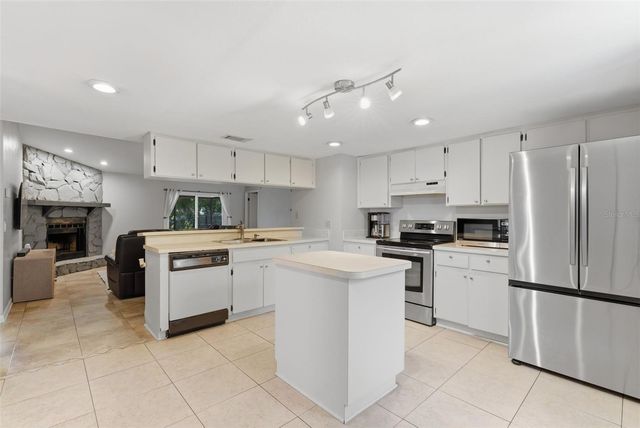 23057 BRIGHTON PLACE, Land O Lakes, FL 34639
