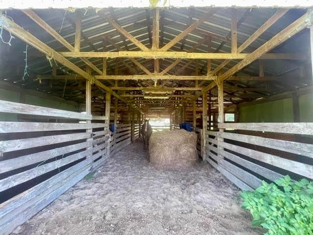 206 Back Project Road, Schriever, LA 70395