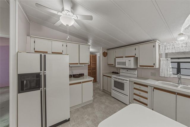 5556 RIVIERA DRIVE, Zephyrhills, FL 33541