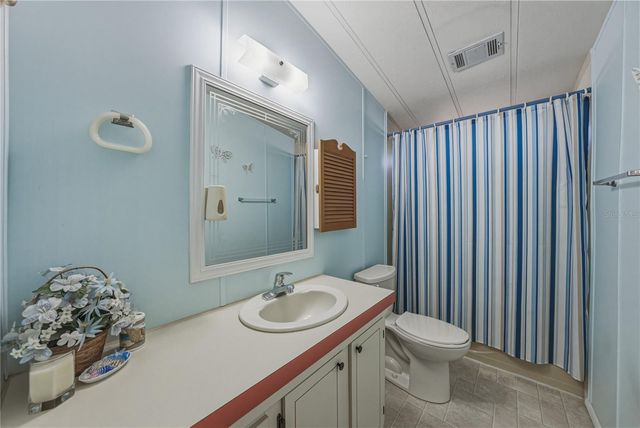 5556 RIVIERA DRIVE, Zephyrhills, FL 33541