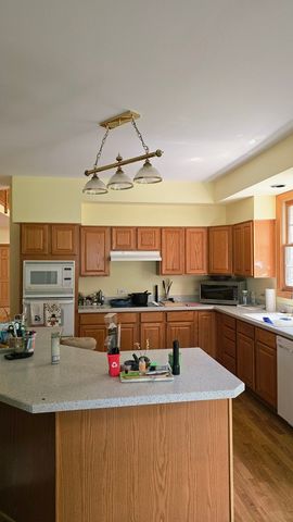 4205 Alex Drive, Crystal Lake, IL 60012