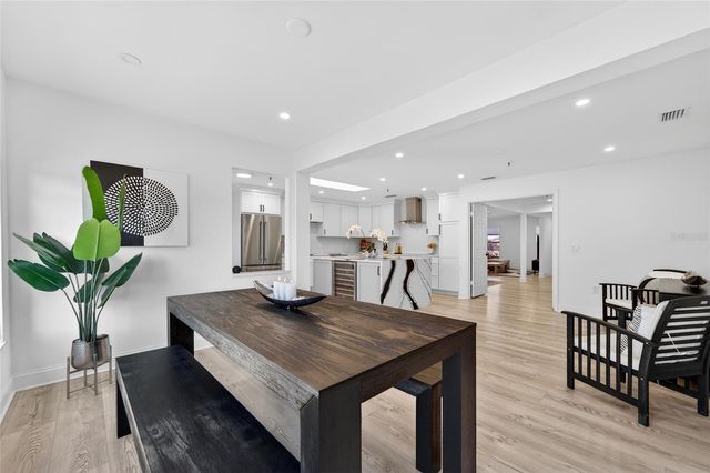 2155 HARBOURSIDE DRIVE 804, Longboat Key, FL 34228