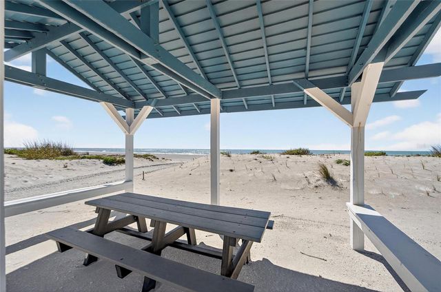 2155 HARBOURSIDE DRIVE 804, Longboat Key, FL 34228