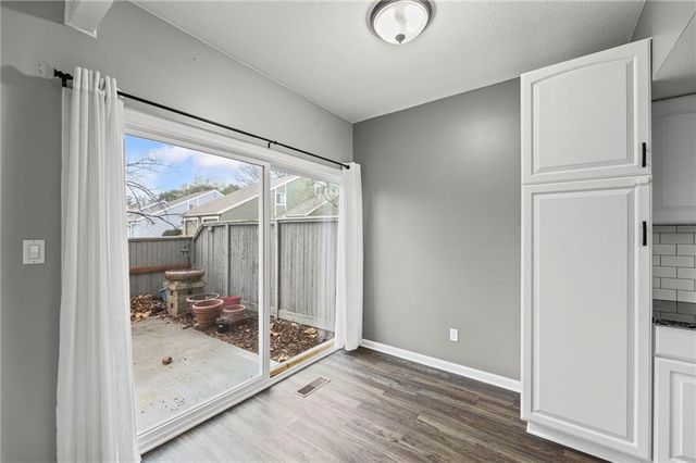 8058 Colony Lane, Lenexa, KS 66215