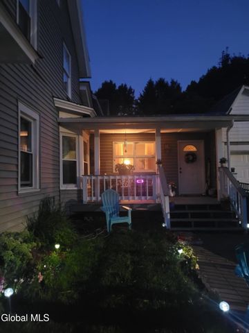 13 Moon Street, Fort Edward, NY 12828