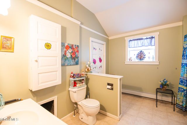 13 Moon Street, Fort Edward, NY 12828