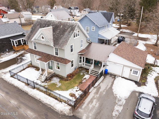 13 Moon Street, Fort Edward, NY 12828