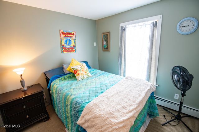 13 Moon Street, Fort Edward, NY 12828