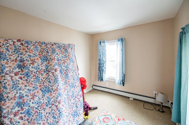 13 Moon Street, Fort Edward, NY 12828