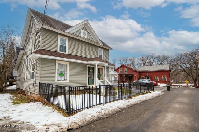 13 Moon Street, Fort Edward, NY 12828