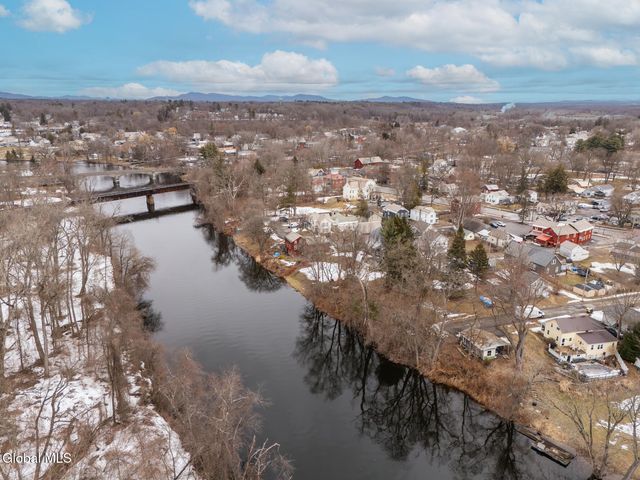 13 Moon Street, Fort Edward, NY 12828