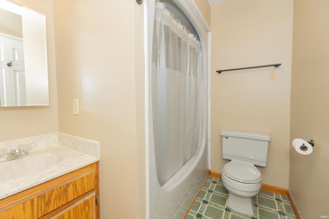1688 Mt Gilead Road, Boonville, IN 47601