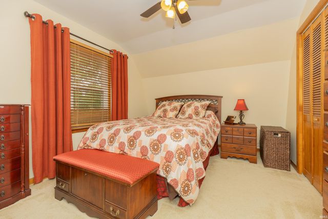 1688 Mt Gilead Road, Boonville, IN 47601